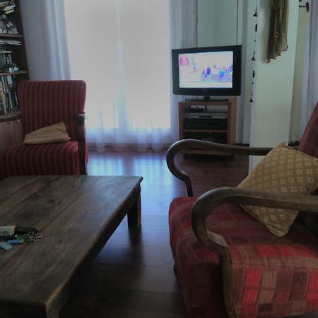 Cozy Penthouse Next To Metro Station Apartment Солун Екстериор снимка