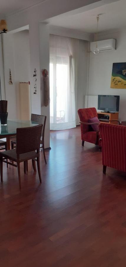 Cozy Penthouse Next To Metro Station Apartment Солун Екстериор снимка